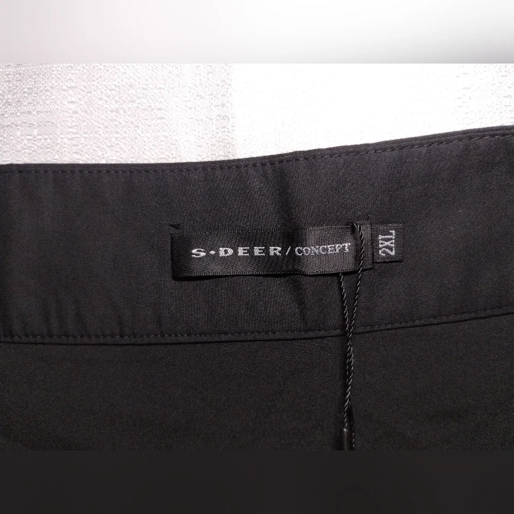 S. Deer Concept Elegant Black A-Line Skirt (2XL)